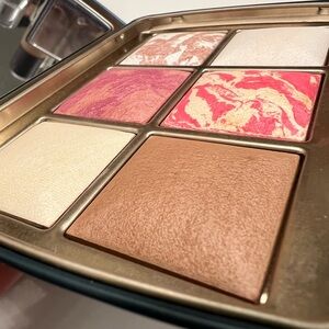 Hourglass Ambient Lighting Edit Unlocked – “Jellyfish” Palette